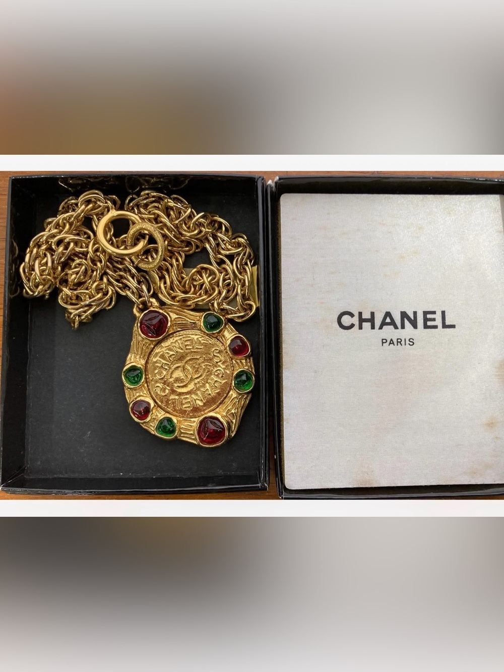 Chanel Gripoix CC Medallion Pendant Necklace RARE!